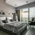 Apartamenty Z Jacuzzi W Sky Tower * Wrocław