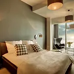 Apartamenty Z Jacuzzi W Sky Tower * Wrocław