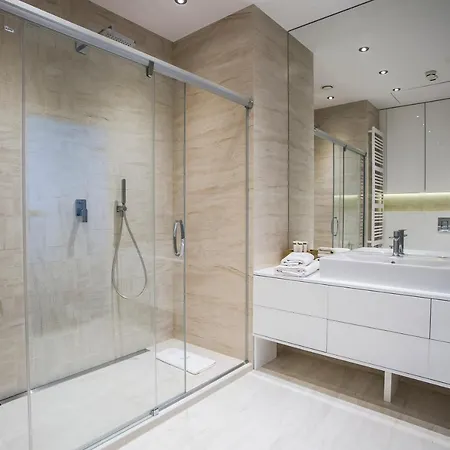 Apartamenty Z Jacuzzi W Sky Tower Appartement Wrocław