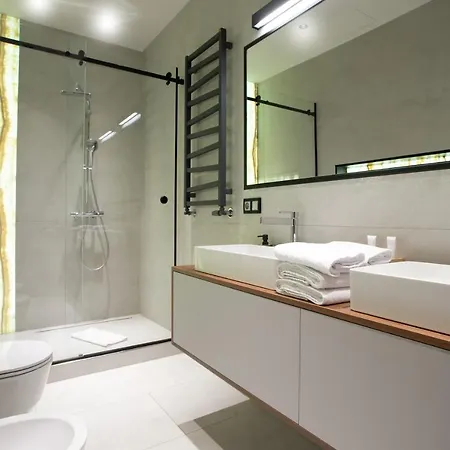 公寓 Sky Tower Panorama Apartments 弗罗茨瓦夫