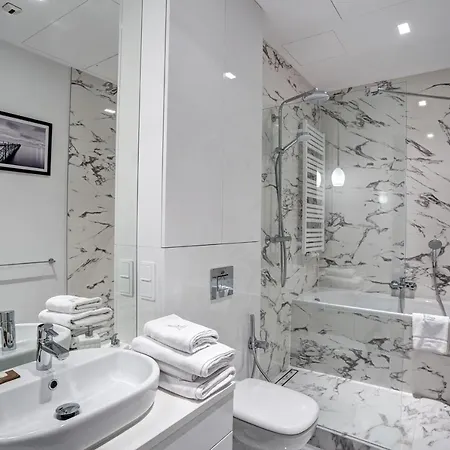 Sky Tower Panorama Apartments *