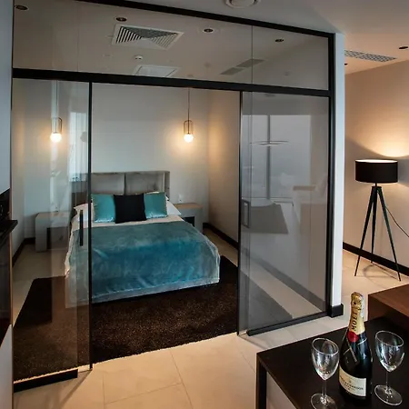 Appartement Apartamenty Z Jacuzzi W Sky Tower *