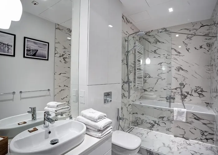 Sky Tower Panorama Apartments *