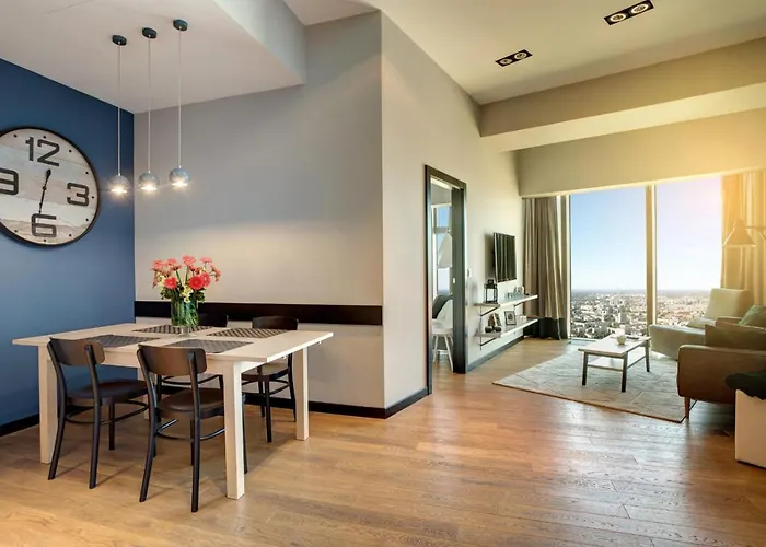 Sky Tower Panorama Apartments Апартаменты *