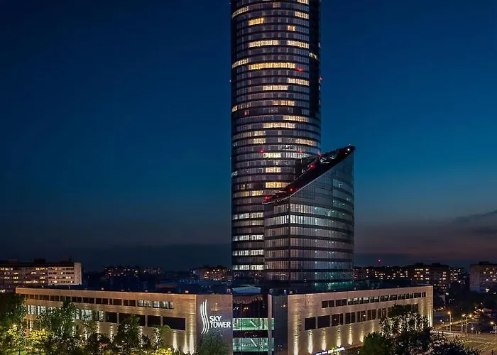 Sky Tower Panorama Apartments Апартаменты *